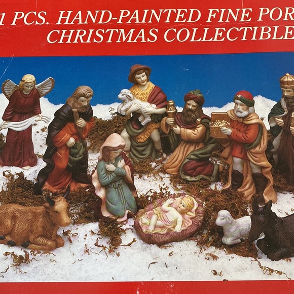 DANSON VINTAGE NATIVITY SET (fine porcelain) - Picture 2 of 8